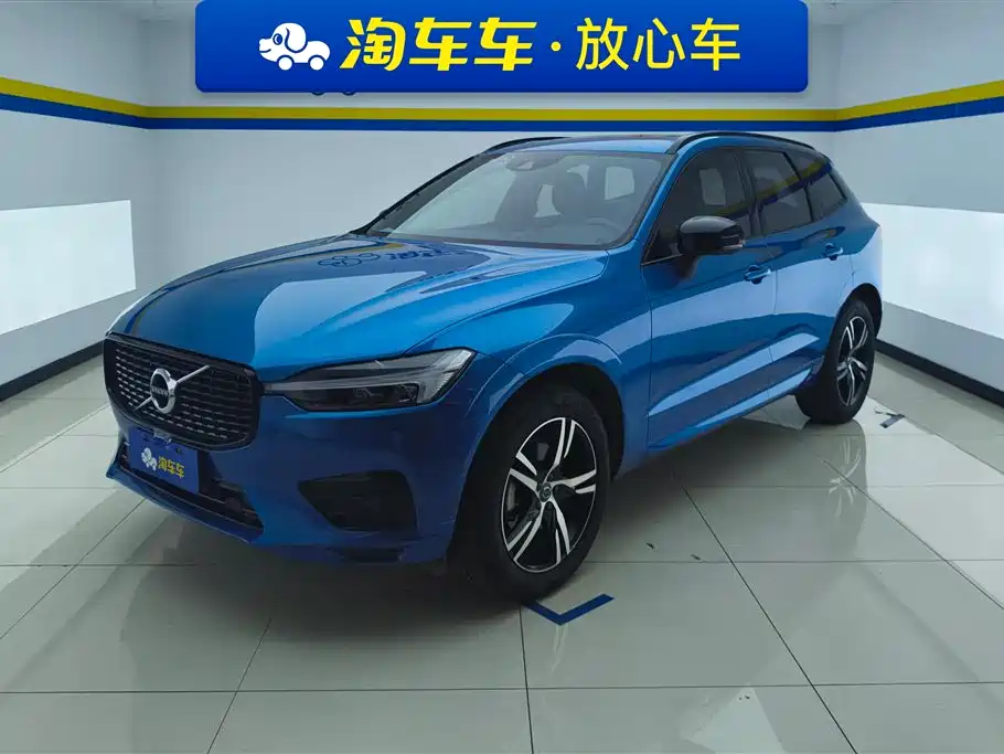 Volvo XC60 2021 — фото 1