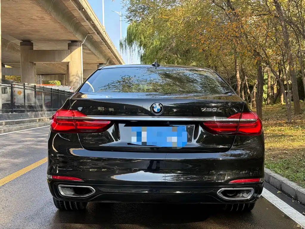 BMW 7 Series 2017 — фото 4