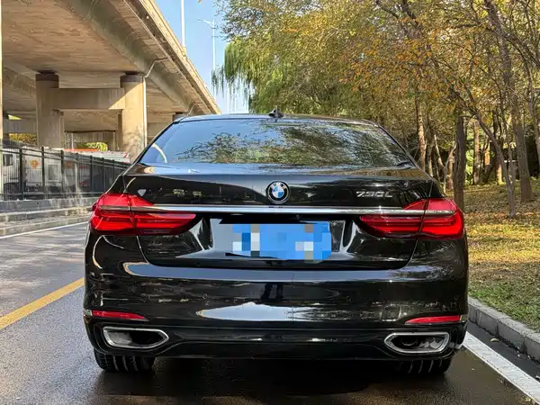 BMW 7 Series 2016