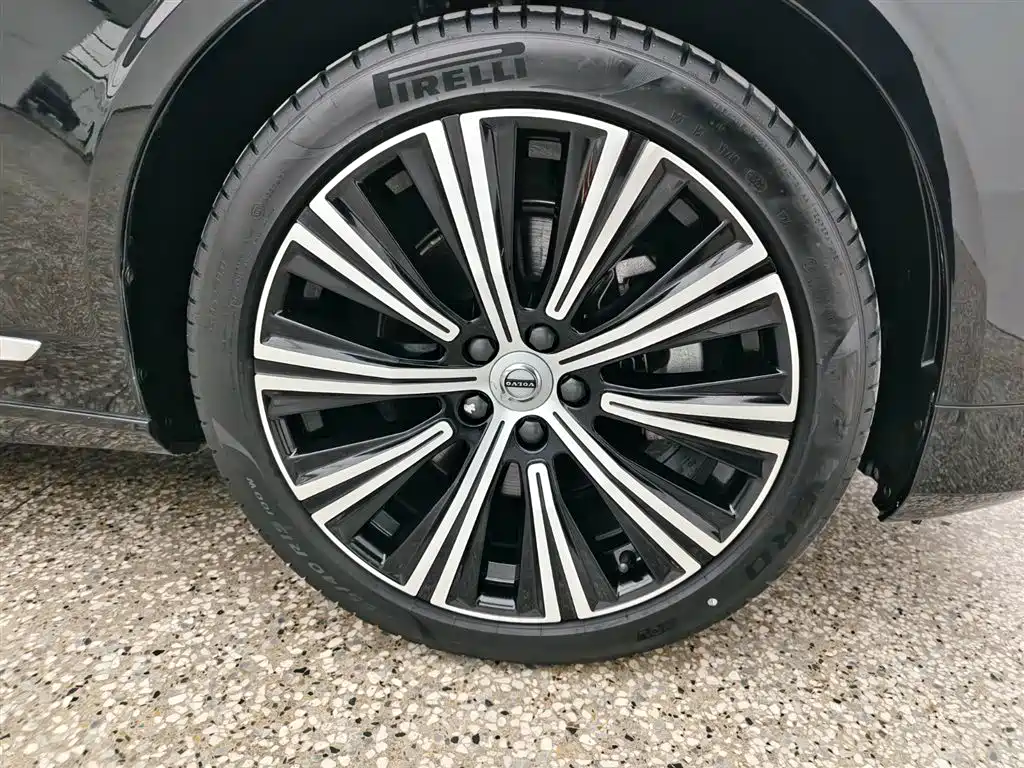 Volvo S90 2023 — фото 15