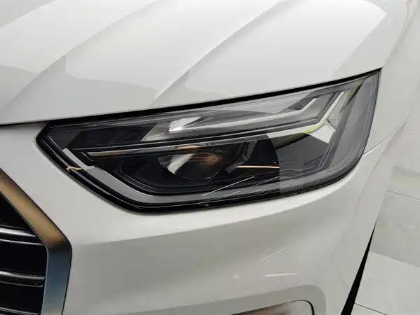Audi Q5L 2021