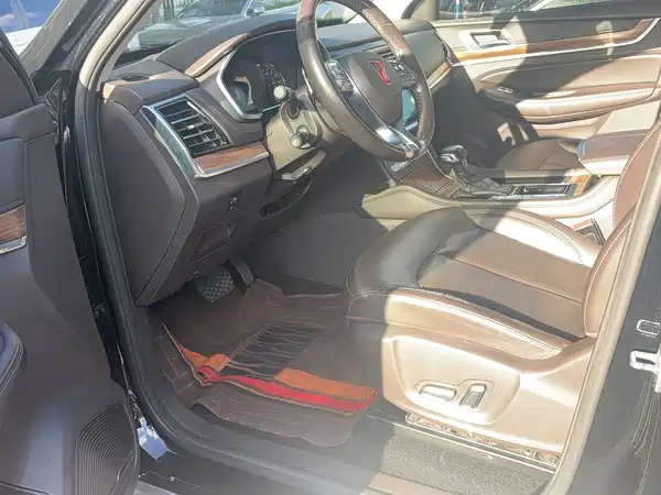 Roewe RX8 2021