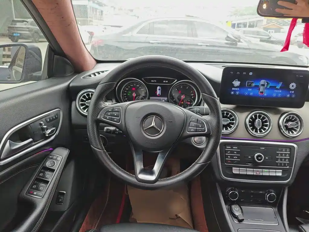 Mercedes-Benz CLA 2018 — фото 11