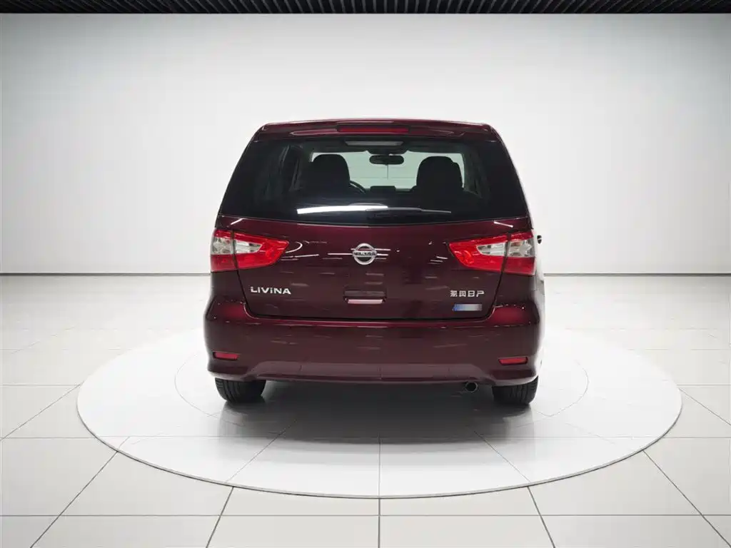 Nissan Livina 2015 — фото 6