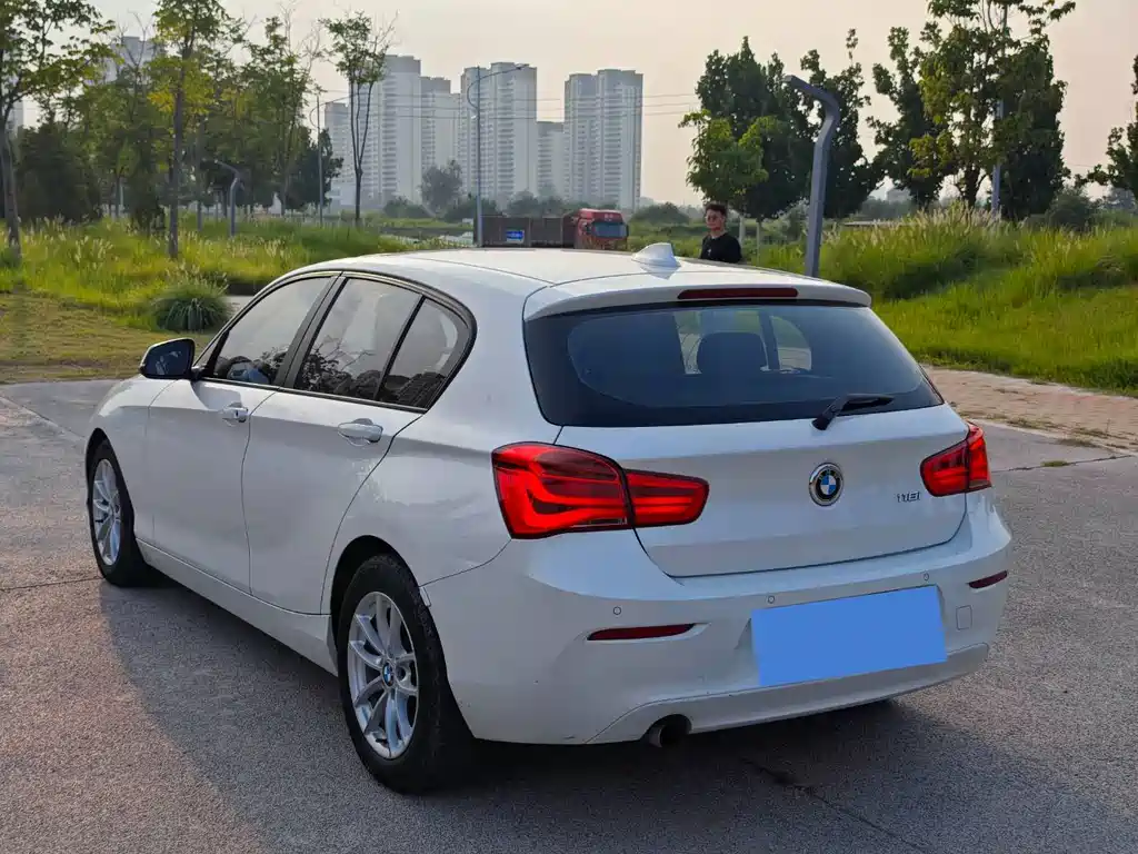 BMW 1 Series 2016 — фото 24