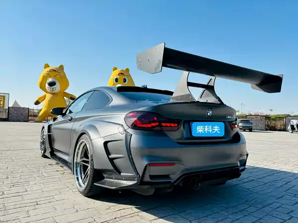 BMW M4 2016
