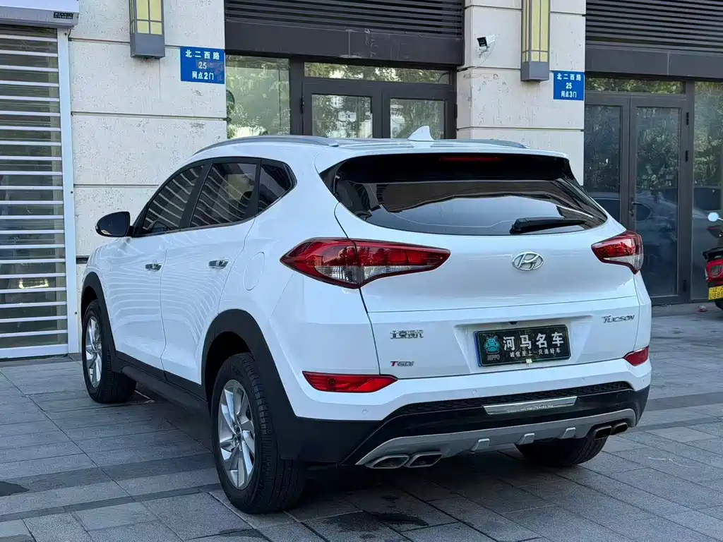 Hyundai Tucson 2016 — фото 10