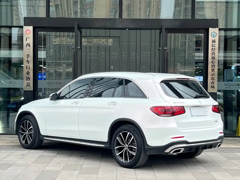 Mercedes-Benz GLC 2022 — фото 4