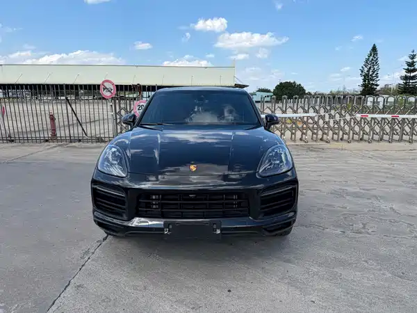 Porsche Cayenne 2023