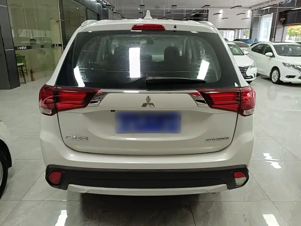 Mitsubishi Outlander 2017