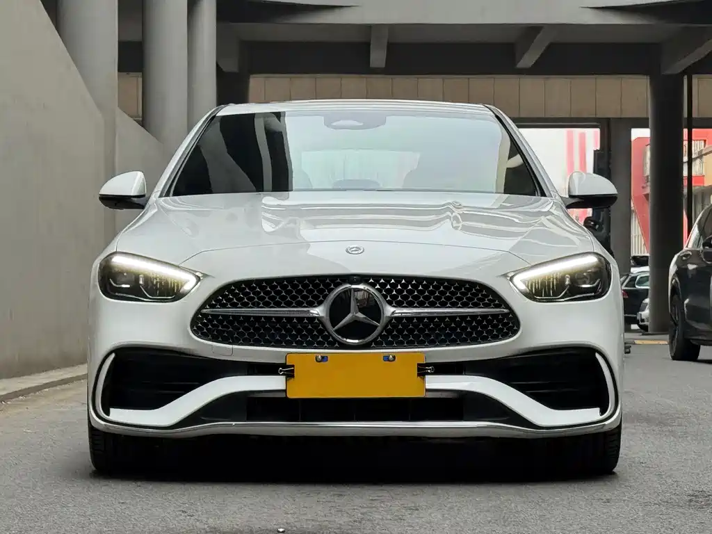Mercedes-Benz C-Class 2023 — фото 2