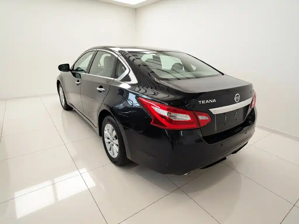 Nissan Teana 2018