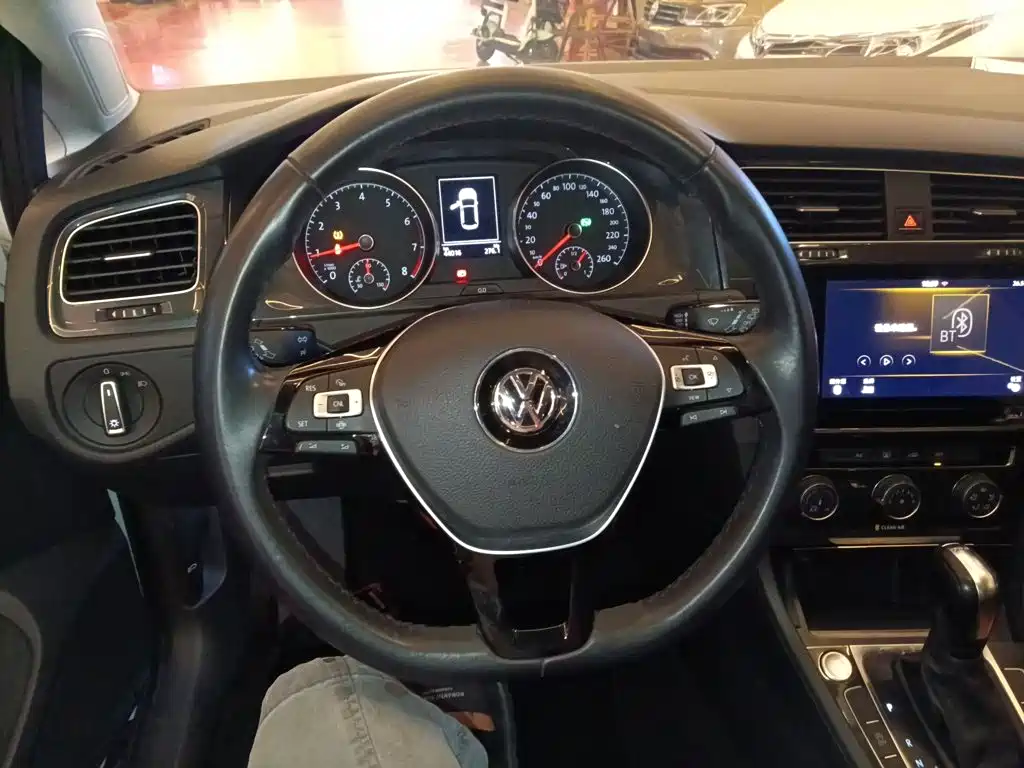 Volkswagen Golf 2020