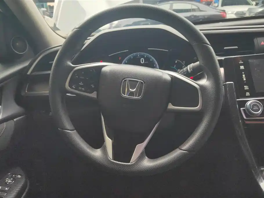 Honda Civic 2019 — фото 15