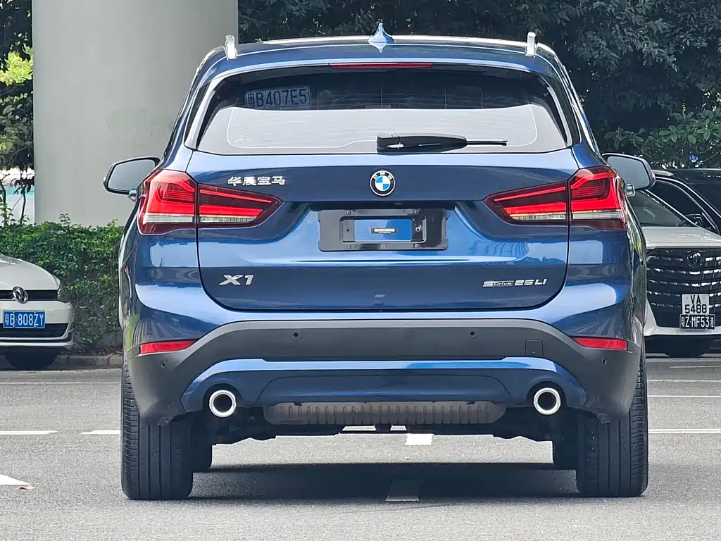 BMW X1 2021 — фото 9