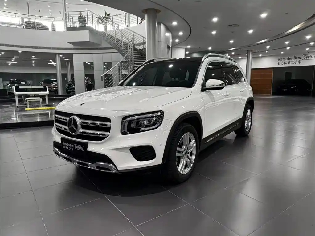 Mercedes-Benz GLB 2023