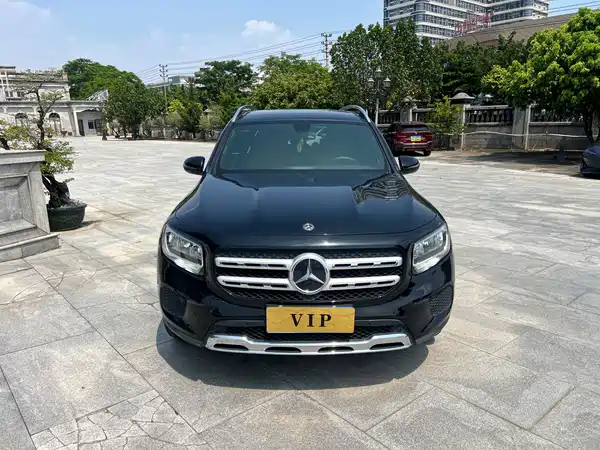 Mercedes-Benz GLB 2021