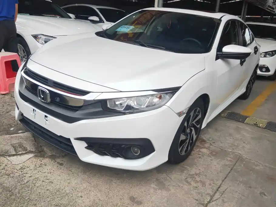 Honda Civic 2019 — фото 1