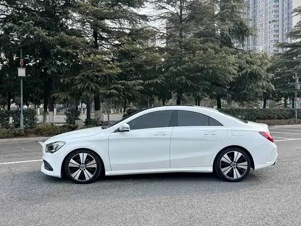 Mercedes-Benz CLA 2018