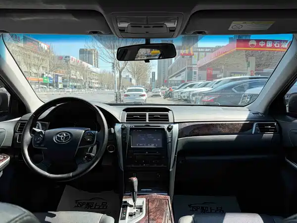 Toyota Camry 2016