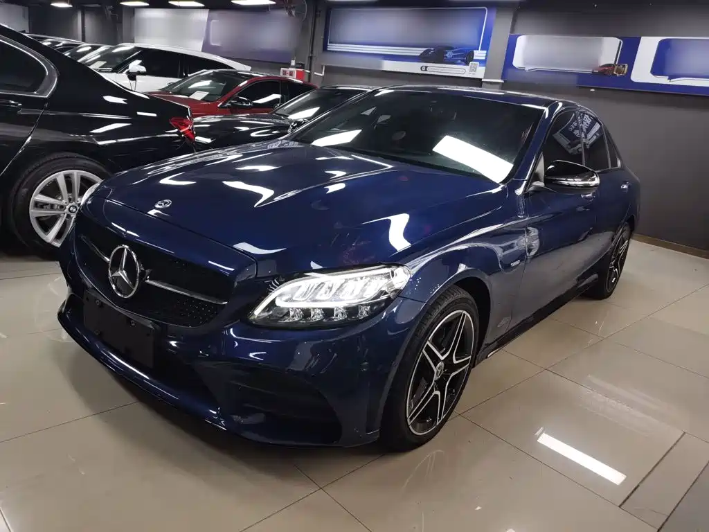 Mercedes-Benz C-Class 2021