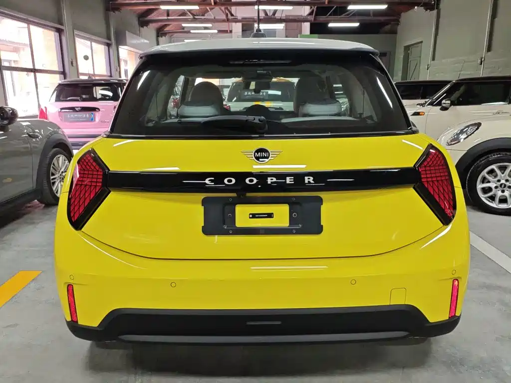MINI Mini 2026