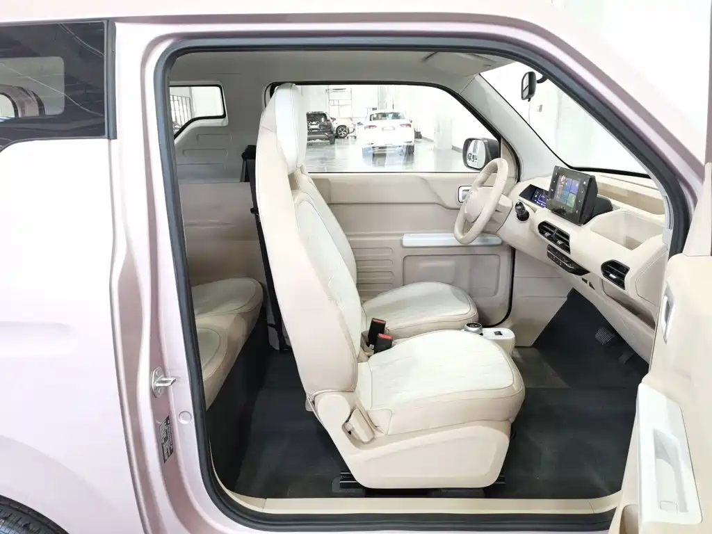 Geely Galaxy Panda 2025 — фото 23