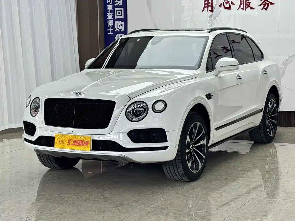 Bentley Bentayga 2019 — фото 1