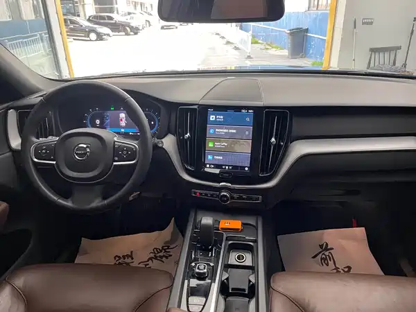 Volvo XC60 2023