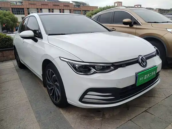 Volkswagen Golf 2022