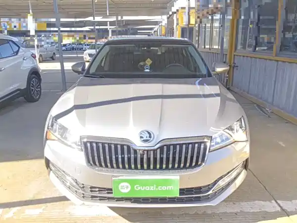 Skoda Superb 2021