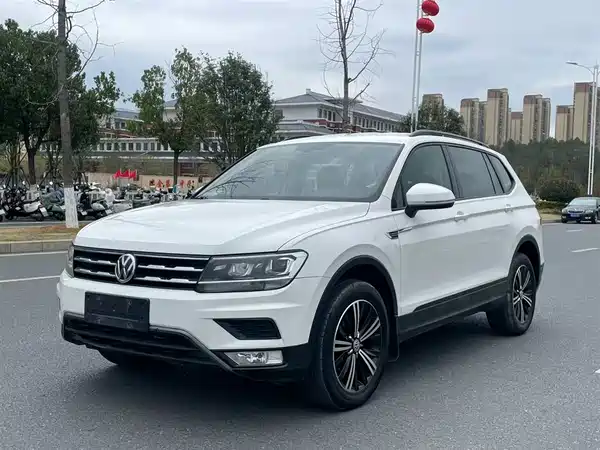 Volkswagen Tiguan L 2019
