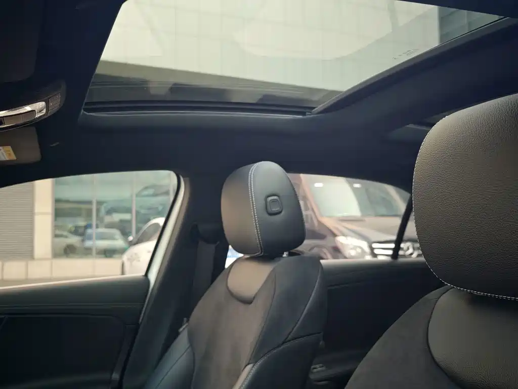 Mercedes-Benz A-Class 2023 — фото 8