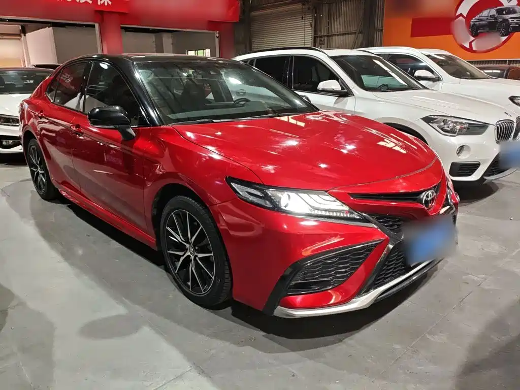 Toyota Camry 2022 — фото 22