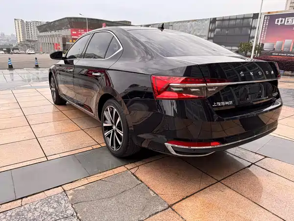 Skoda Superb 2023