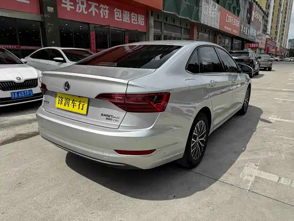 Volkswagen Sagitar 2020