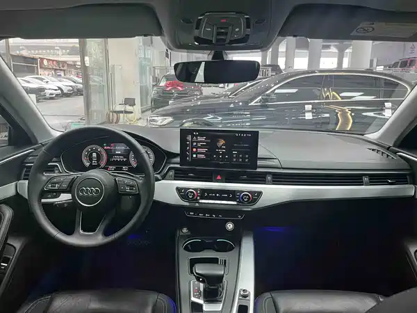 Audi A4L 2021
