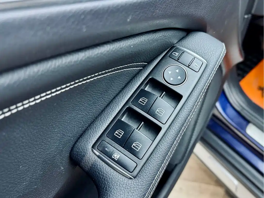 Mercedes-Benz GLA 2018 — фото 12