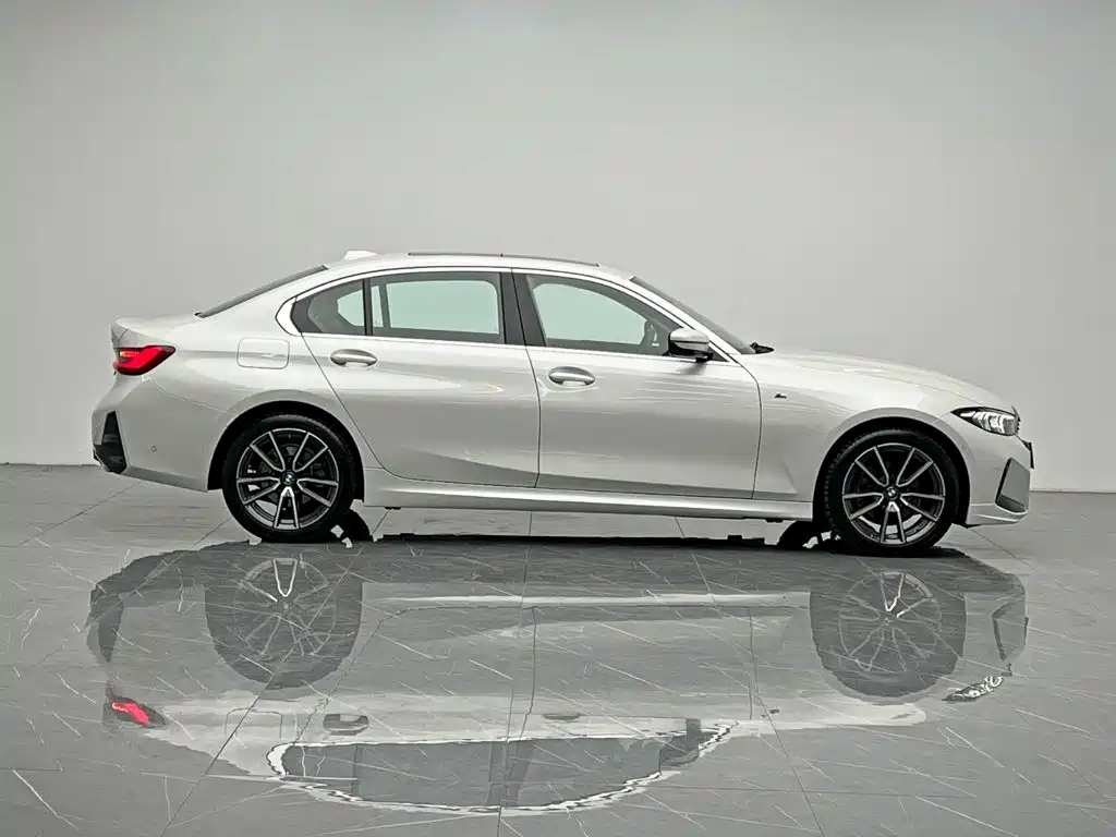 BMW 3 Series 2024