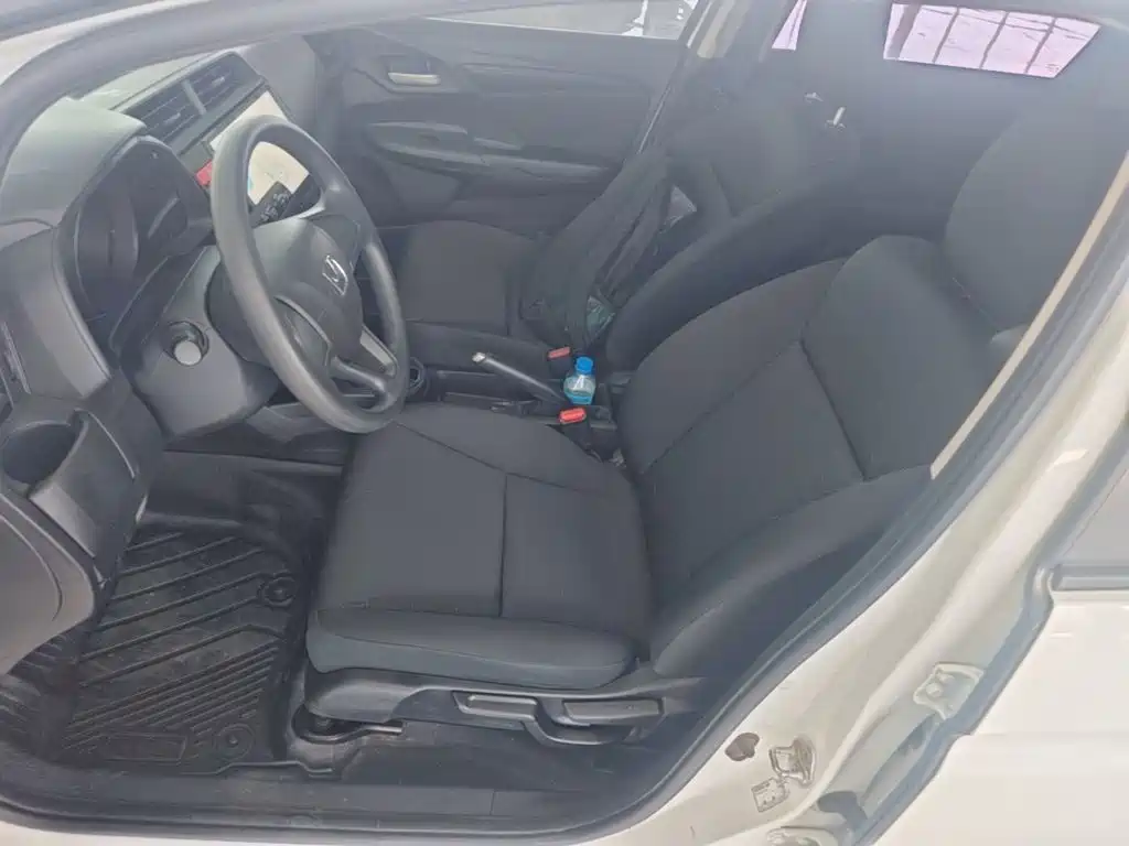 Honda Fit 2016 — фото 15