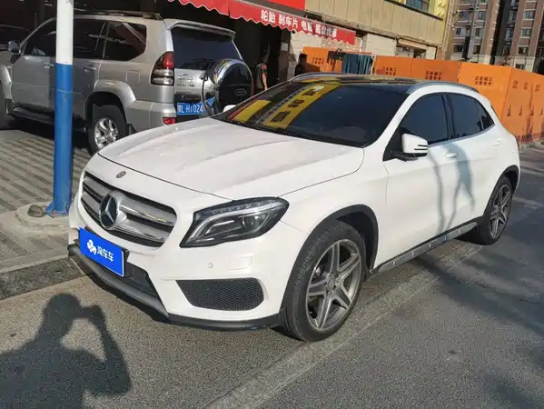 Mercedes-Benz GLA 2015
