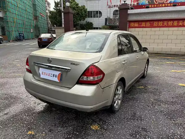 Nissan Tiida 2007