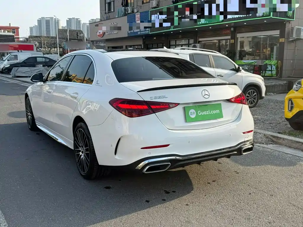 Mercedes-Benz C-Class 2023
