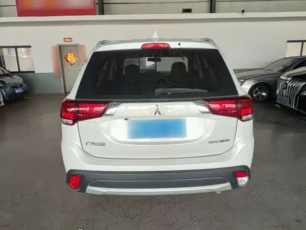 Mitsubishi Outlander 2018