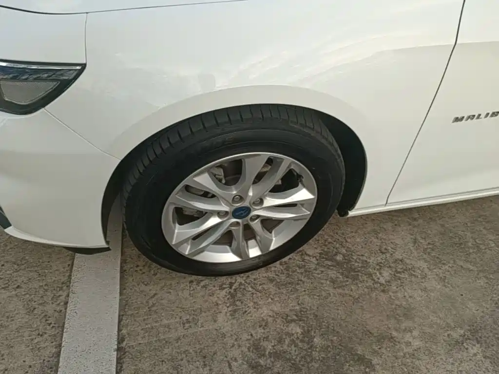 Chevrolet Malibu XL 2017 — фото 23