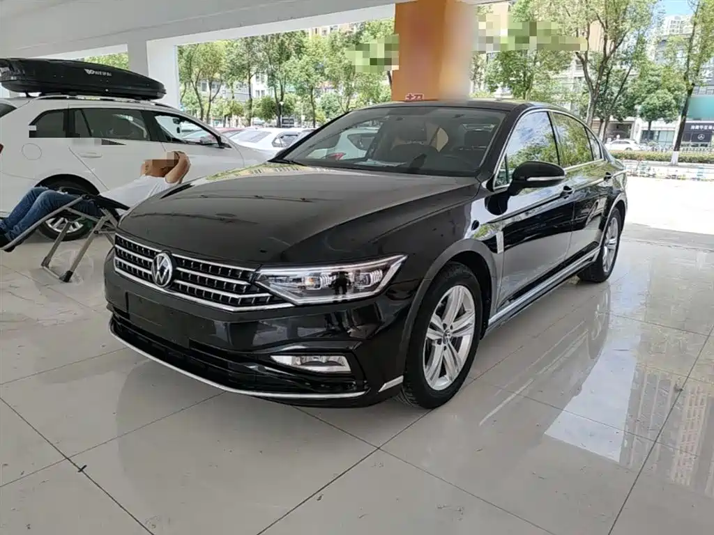 Volkswagen Magotan 2024