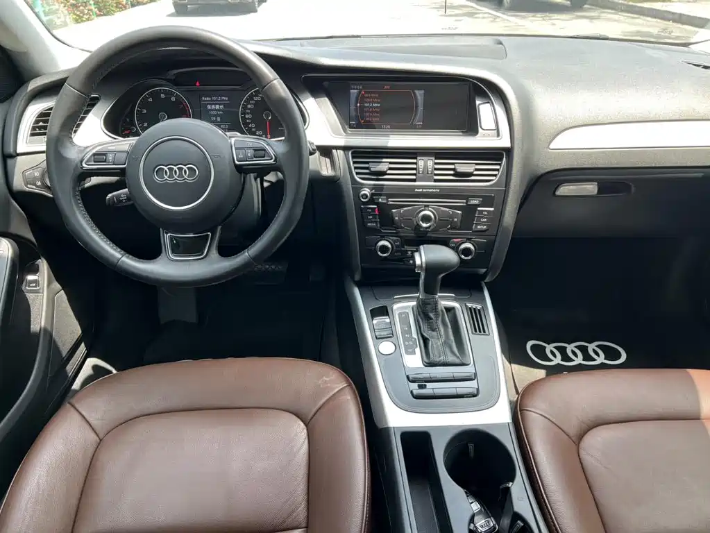 Audi A4L 2016