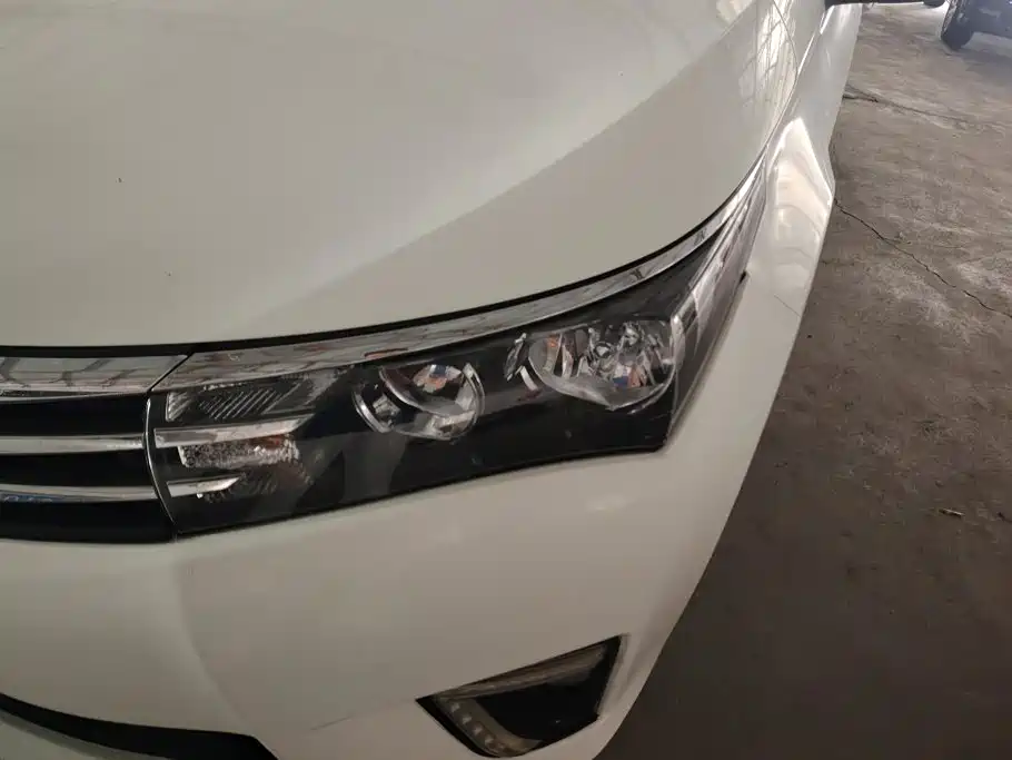 Toyota Corolla 2015