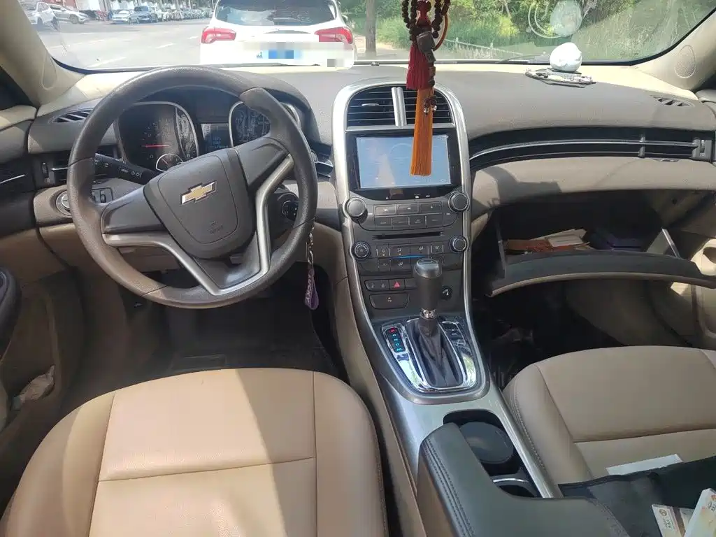 Chevrolet Malibu 2015 — фото 13