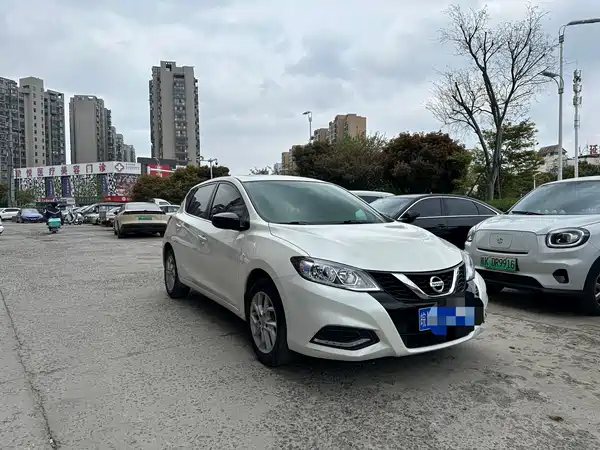 Nissan Tiida 2023